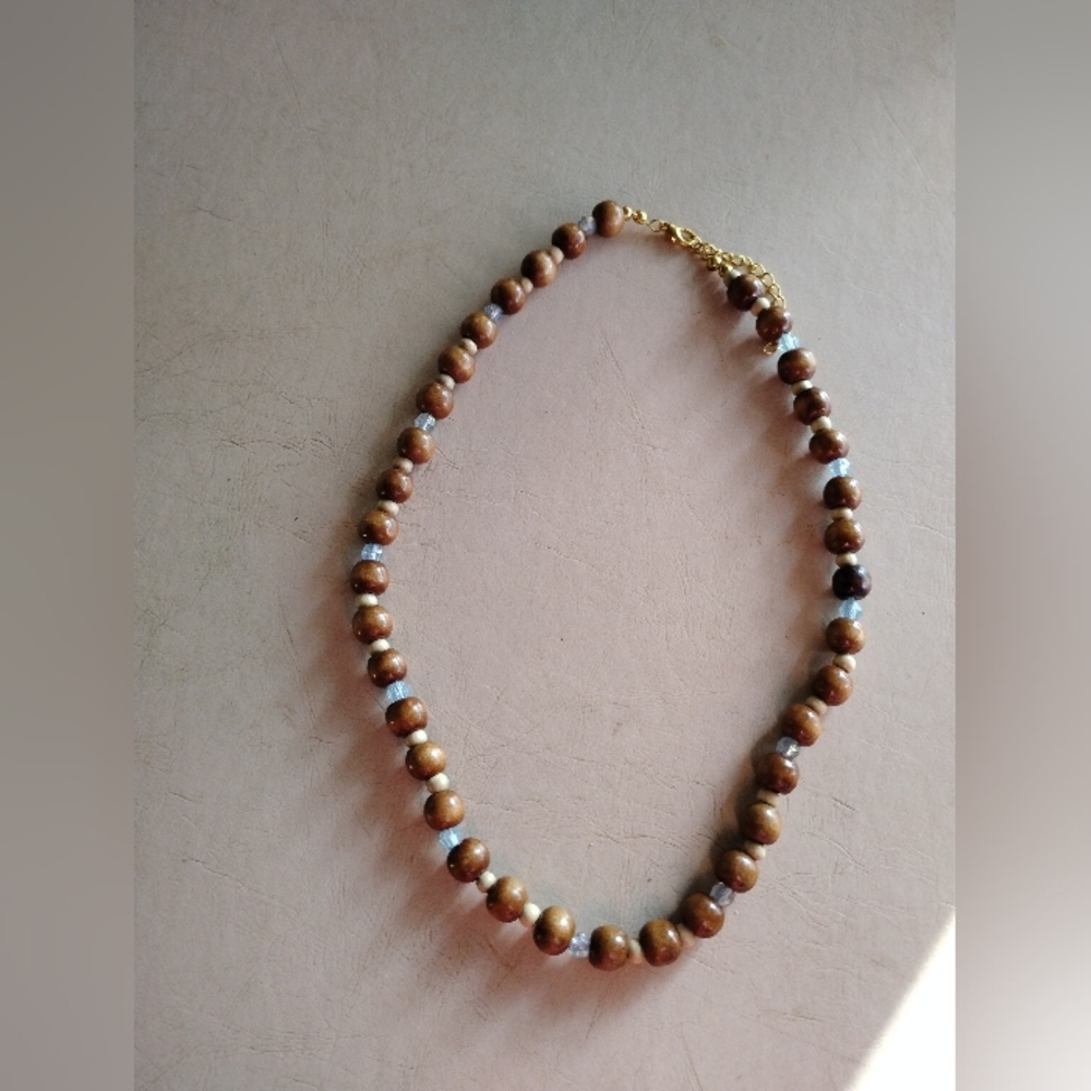Elegant Brown Tan Cream Tones Wooden & Acrylic Round Beads Necklace Fastener